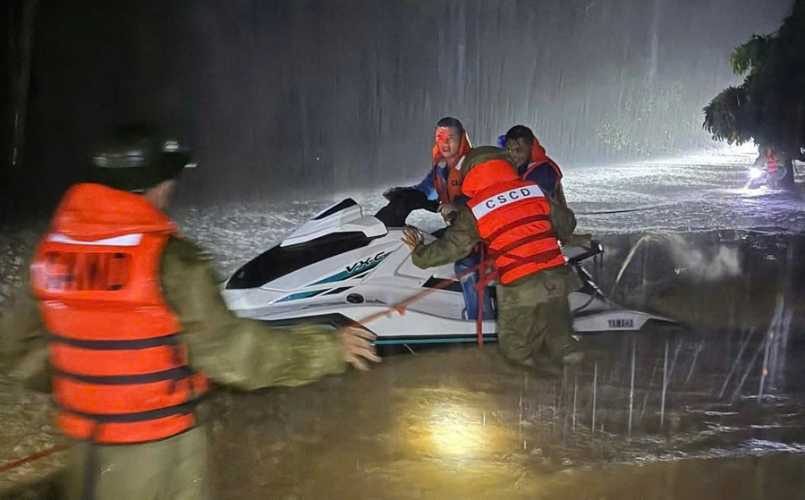 Vietnam emergency services share official alerts and preparedness advice to help communities stay safe during severe weather events.
