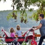 Illustrative image representing access to urban green spaces in early childhood; used to accompany a Rutgers study on neurodevelopmental outcomes.