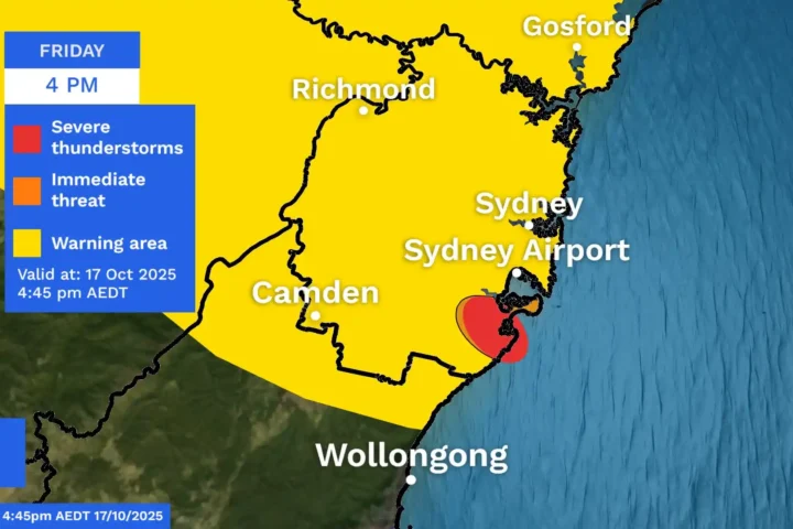 Bureau of Meteorology severe thunderstorm warning map for Sydney on 17 Oct 2025 indicating risk areas for large hail and damaging winds.