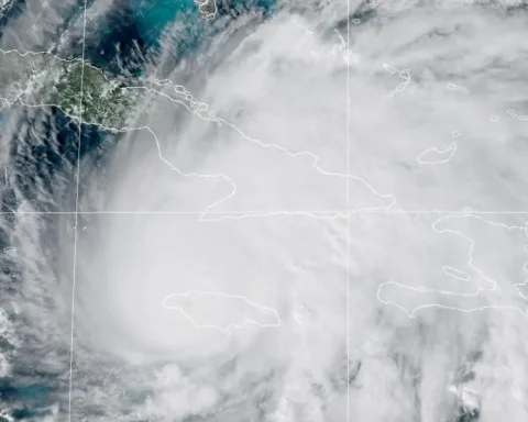 National Hurricane Center “Key Messages” graphic for Hurricane Melissa showing forecast track across Jamaica toward Cuba and the Bahamas, issued October 28 2025.