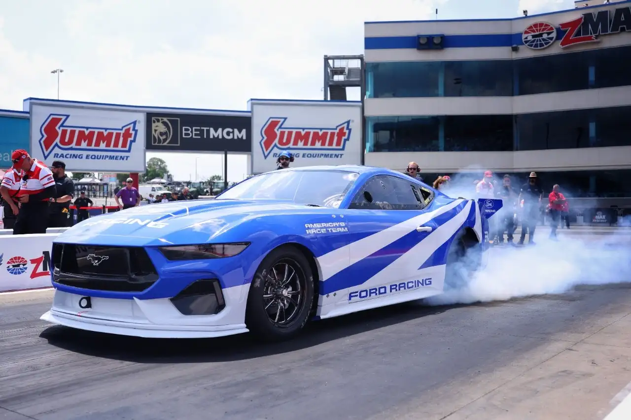 Ford Mustang Cobra Jet 2200 electric drag car — 6.869-second quarter-mile world record at zMAX Dragway