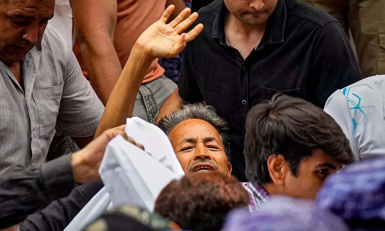 Sonam Wangchuk Breaks Fast Without Concessions: Ladakh’s Sixth Schedule Fight Continues