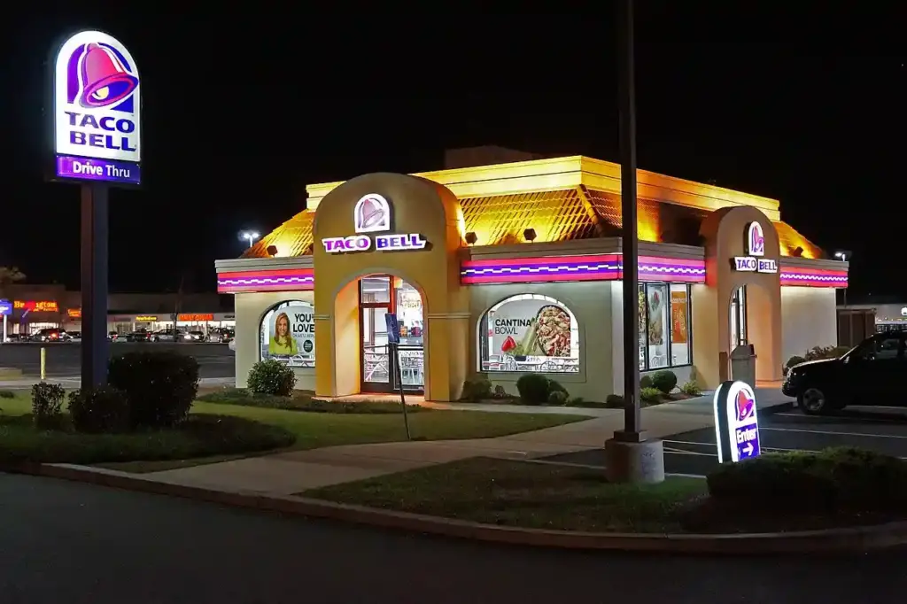 Taco Bell Lettuce Recall 2026: 1,645 Sick, 141 Hospitalized as Cyclospora Spreads Across 34 States