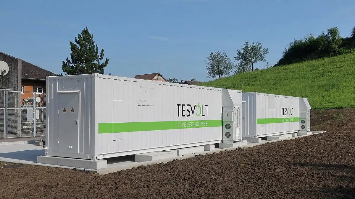Australia Renewables Surge to 43% As Battery Sales Jump 260%