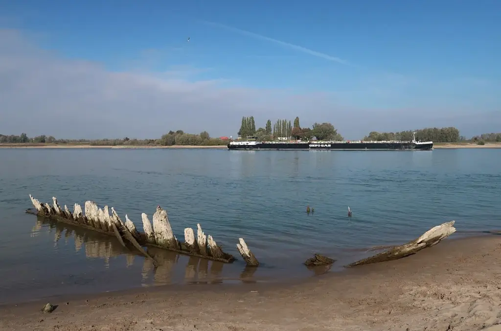 Danube Drought Exposes 200 WWII German Warships: 80-Year Secrets Resurface in Serbia