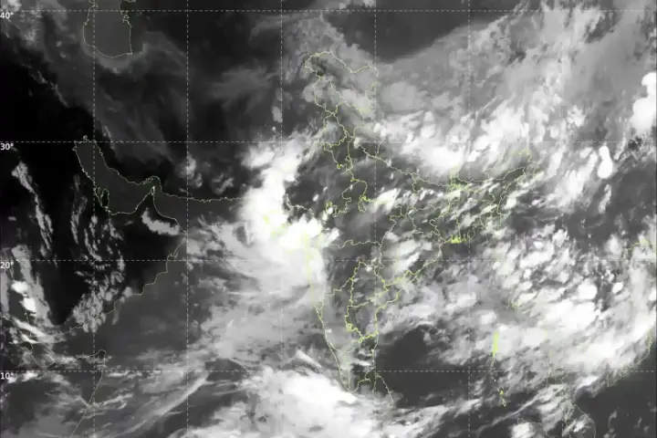 Thermal infrared satellite image of cloud cover over India.