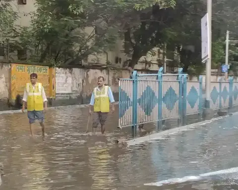 Heavy monsoon rains Uttarakhand schools closure