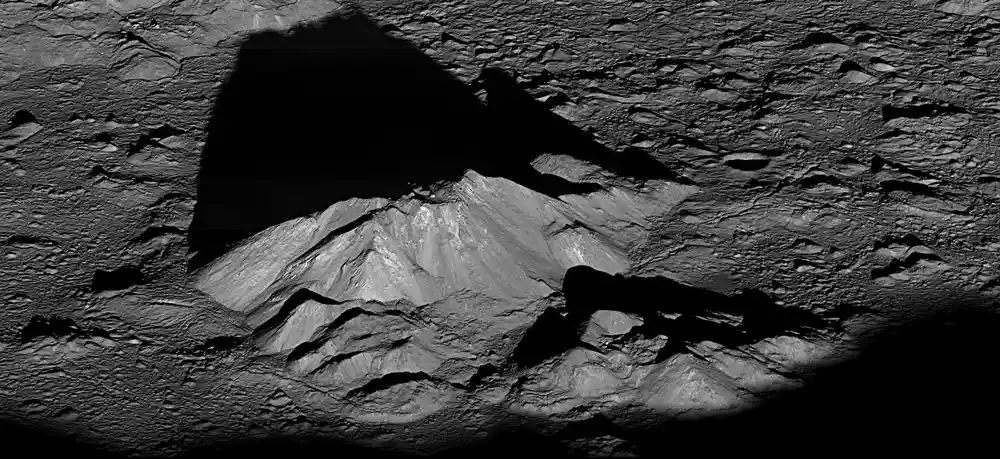 NASA images show crater left by SpaceX rocket on moon