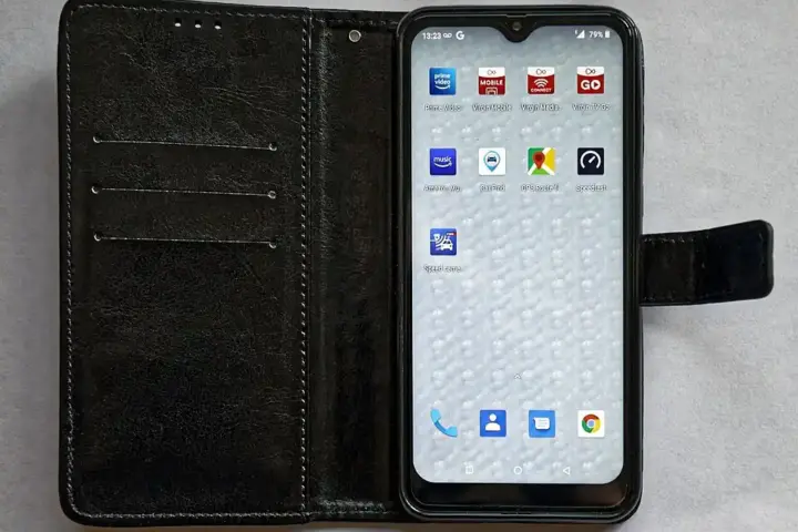 Android smartphone representing the Vivo Y31t 5G launch in India