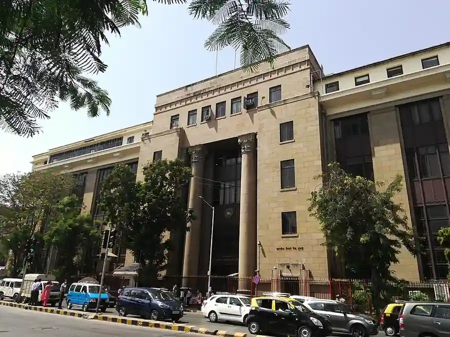 HDFC Bank faces US class action; 75 Dubai investors allege .5M mis-selling