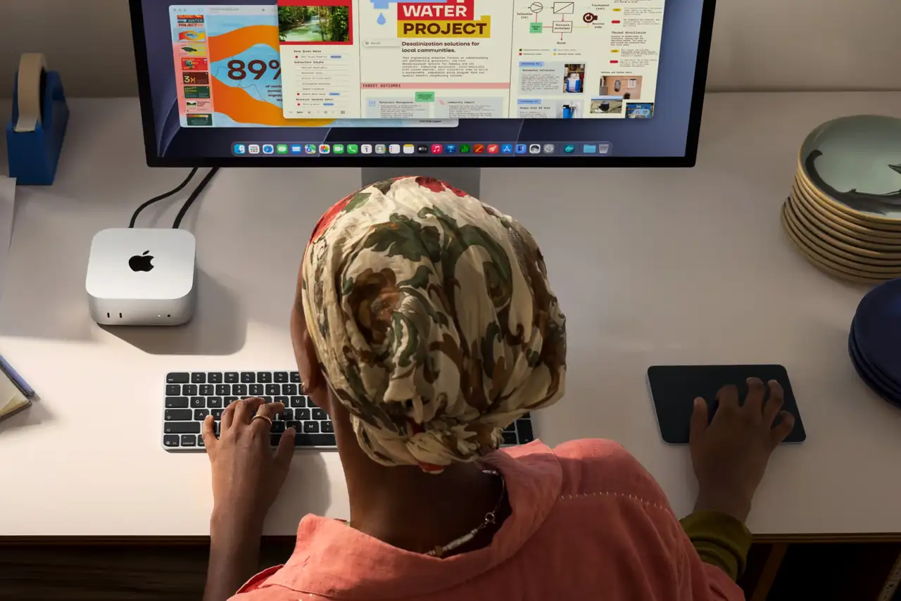 Apple M5 Ultra processor used in Mac Studio for high-end AI workloads.