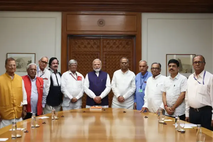 Prime Minister Narendra Modi meeting with members of the Joint Consultative Machinery for Central Government employees