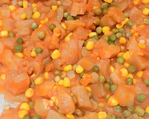 Photograph of frozen chicken products in packaging, representing the recalled buffalo chicken items distributed across northeastern United States.