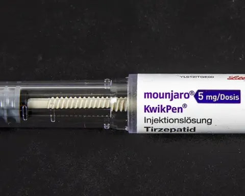 An Eli Lilly Mounjaro KwikPen tirzepatide injector, 5 mg per dose.