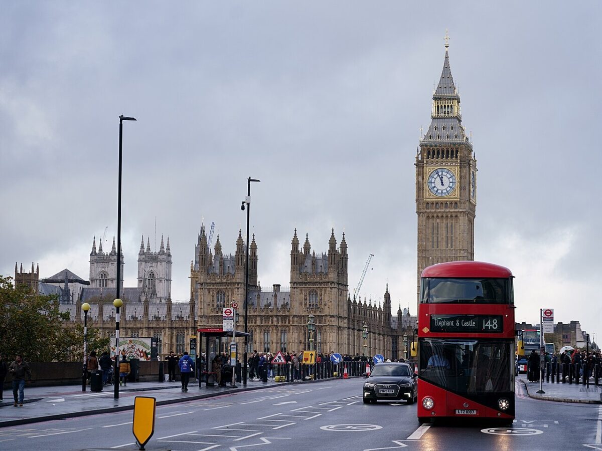 England to give disabled bus passengers free 24-hour travel from April 2027