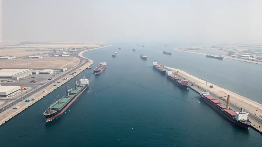 Strait of Hormuz Chokepoint Falters as Tankers Reroute and Brent Tops 