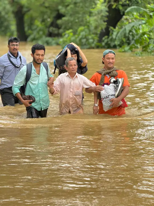 Odisha Floods: 8 Lakh Affected Across 6 Districts as CM Mohan Charan Majhi Tours Inundated Villages