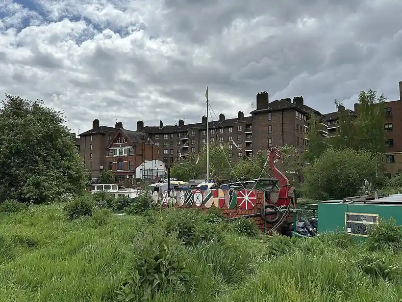 Boy, 12, Dies in River Lea Tragedy Near Hackney Marshes