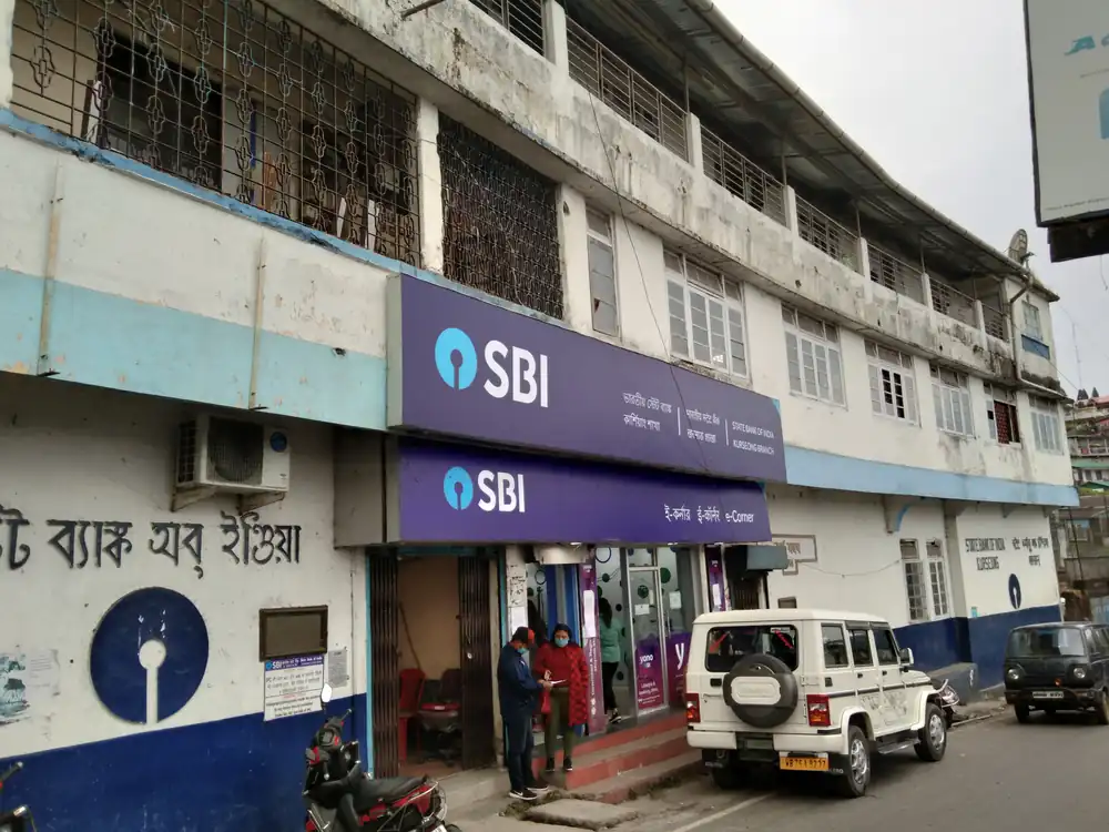State Bank of India Kurseong branch building architecture