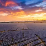 India’s Non-Fossil Power Capacity Hits 300 GW as Solar and Wind Surge