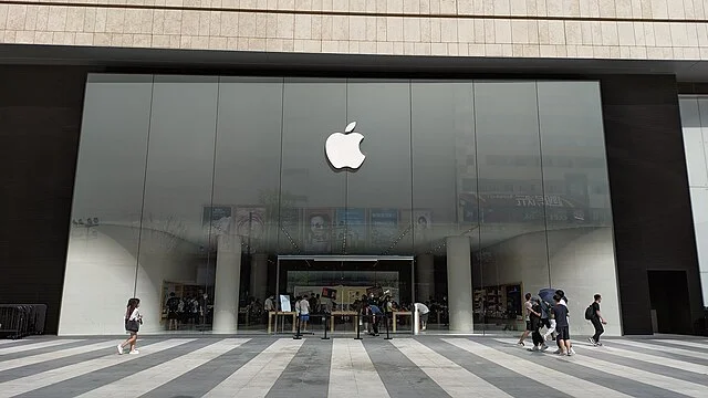 Apple Store retail frontage