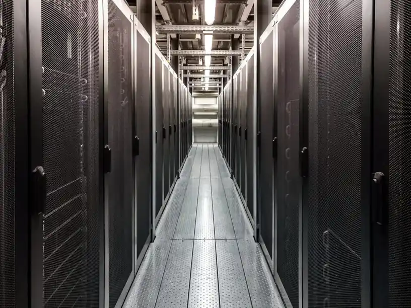 Large data centre facility connected to electricity infrastructure