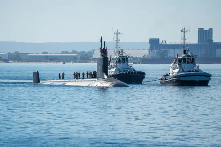 Virginia-class submarine arriving at HMAS Stirling in Western Australia