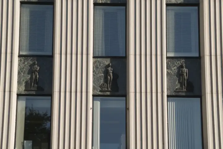 Bank of Canada headquarters in Ottawa, Ontario.