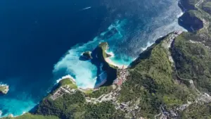 The steep coastal limestone cliffs and turquoise waters of Kelingking Beach on Nusa Penida, Bali, where Queensland ecologist Brianna Cronin fell to her death.