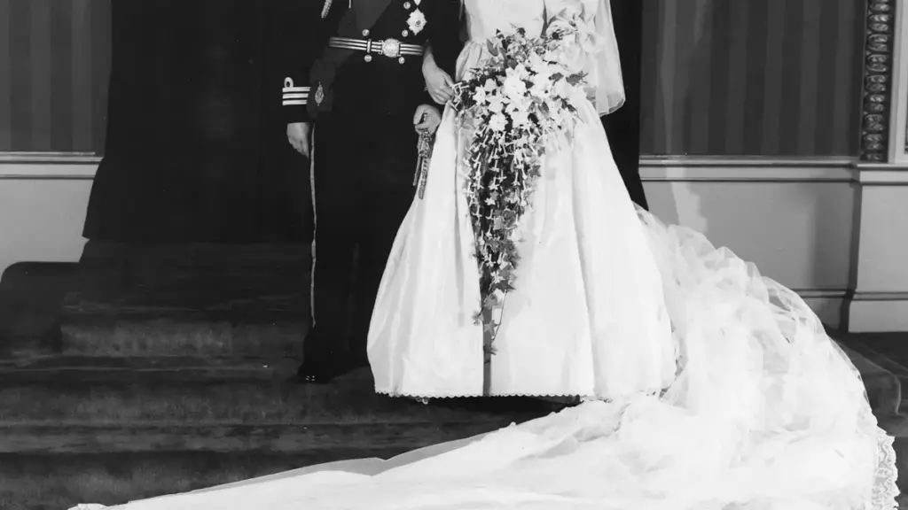 Lady Diana Spencer at her 1981 wedding wearing her bridal hairstyle and Spencer tiara.