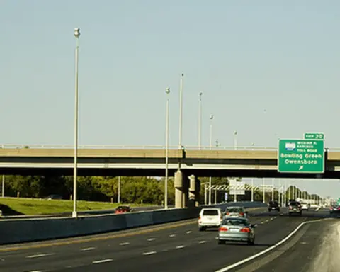 Interstate 65 northbound at the William H. Natcher Parkway in Bowling Green, Kentucky