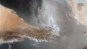 Satellite photograph of the Strait of Hormuz and surrounding coastal waters