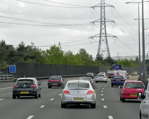 M25 Waltham Abbey Delays: Lanes Closed After Holmesdale Tunnel Collision Report