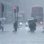 UK Weekend Weather Warning: Met Office Forecasts Heavy Rain and Travel Disruption