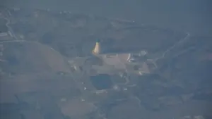 Davis-Besse Nuclear Power Station in Oak Harbor, Ohio, with reactor containment and cooling infrastructure