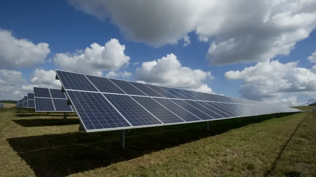 Rooftop solar panels representing NSW warehouse solar mandate and Aldi distribution centre energy design