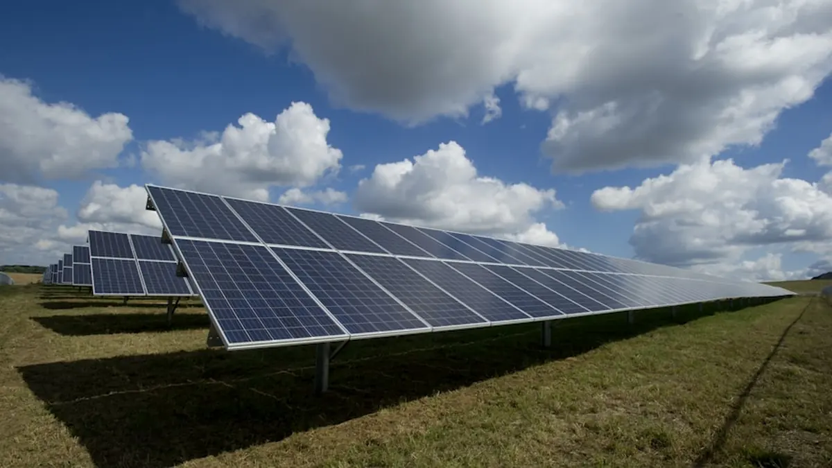 NSW warehouse rooftop solar panels