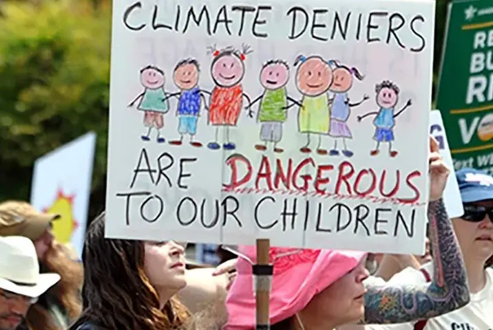 Facebook's Algorithm Boosts Climate Disinformation