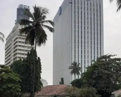 State Bank of India Corporate Centre building in Mumbai with SBI emblem