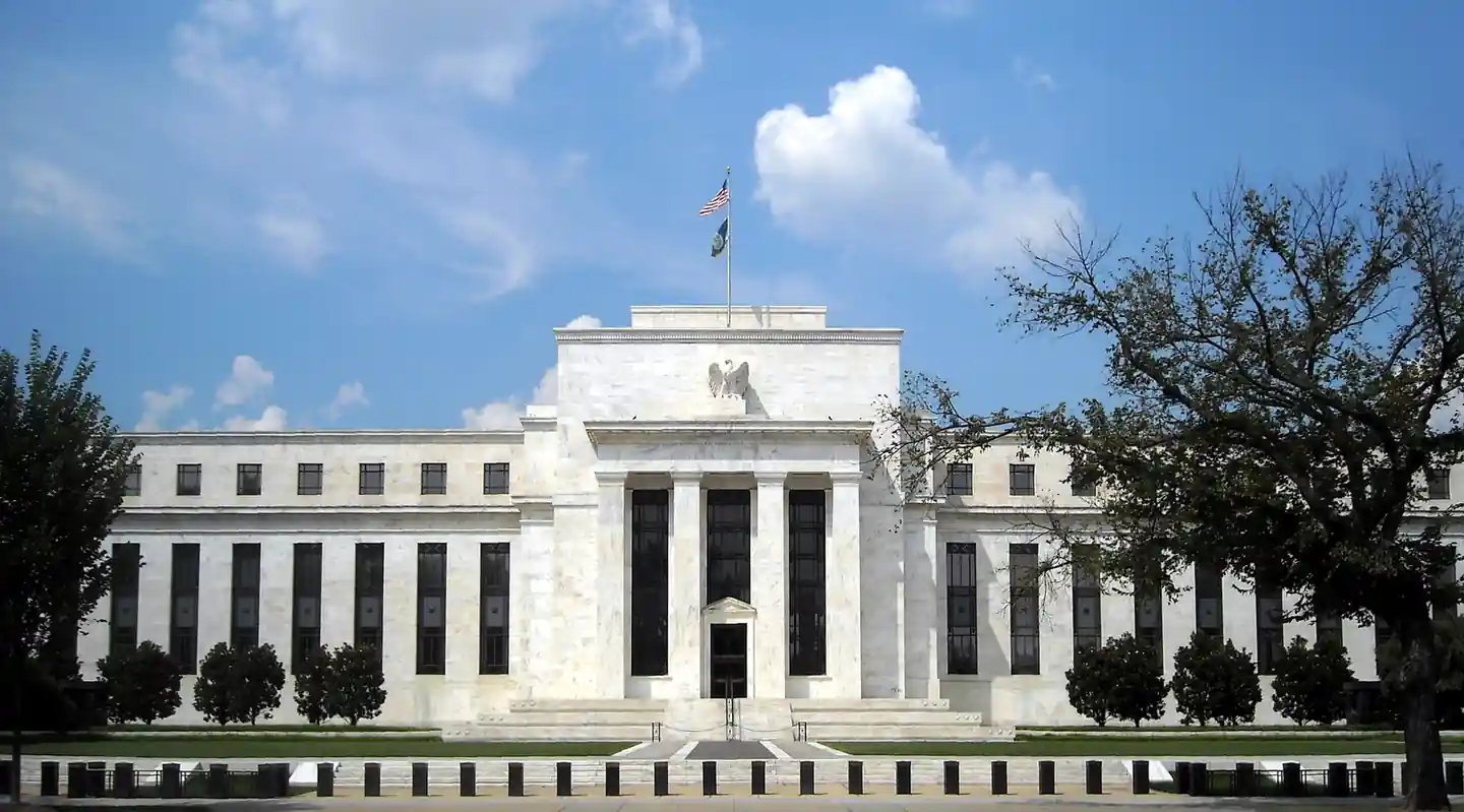 August jobs surge: 162,000 added, unemployment at 4.1% — but Fed governor signals no rate cuts yet