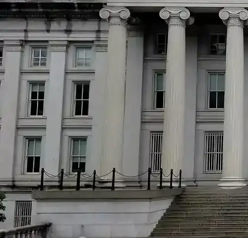 Government building used as contextual image for the AY 2026–27 tax-audit filing deadline.