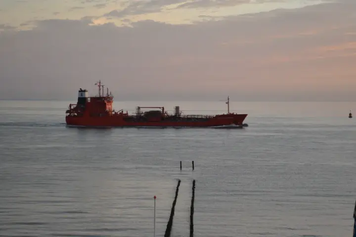 Oil tanker at sea used to illustrate global oil markets