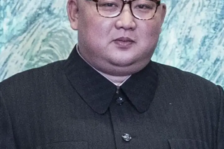 Kim Jong Un in a dark suit during the 2018 inter-Korean summit.