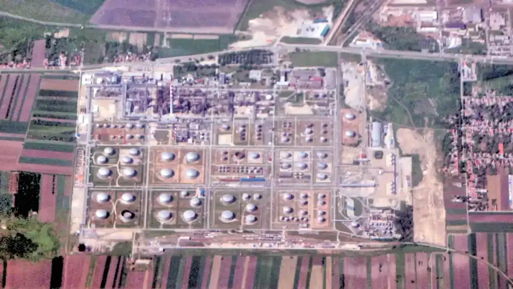 Oil refinery processing units and storage tanks
