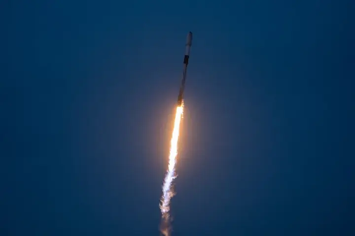 Falcon 9 rocket launch for satellite deployment