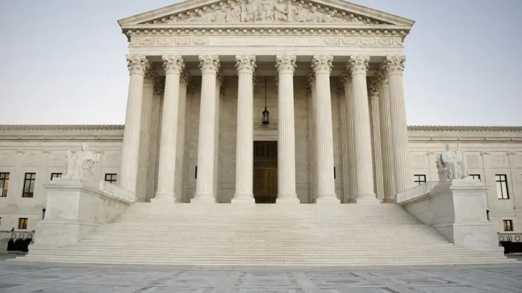 Front facade of the United States Supreme Court building in Washington, D.C., displaying marble pillars and the inscription Equal Justice Under Law.