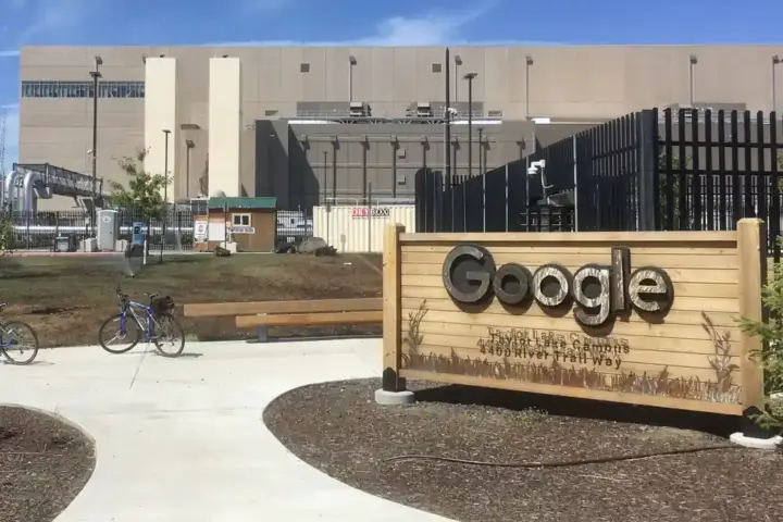 Google data center in The Dalles, Oregon