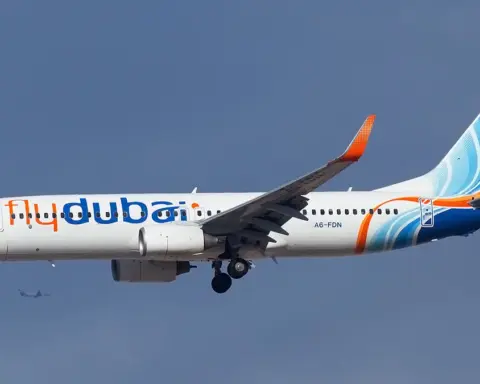 Flydubai Boeing 737-800 approaching Dubai International Airport.