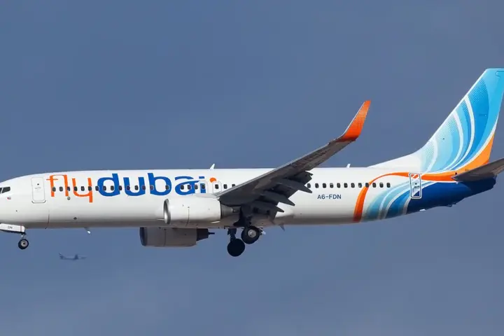 Flydubai Boeing 737-800 approaching Dubai International Airport.