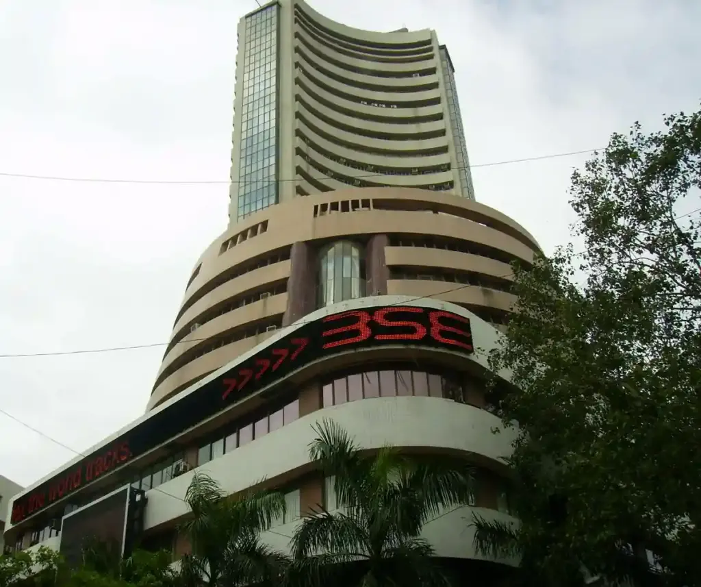 Upward angle of the iconic Phiroze Jeejeebhoy Towers housing the Bombay Stock Exchange in downtown Mumbai.